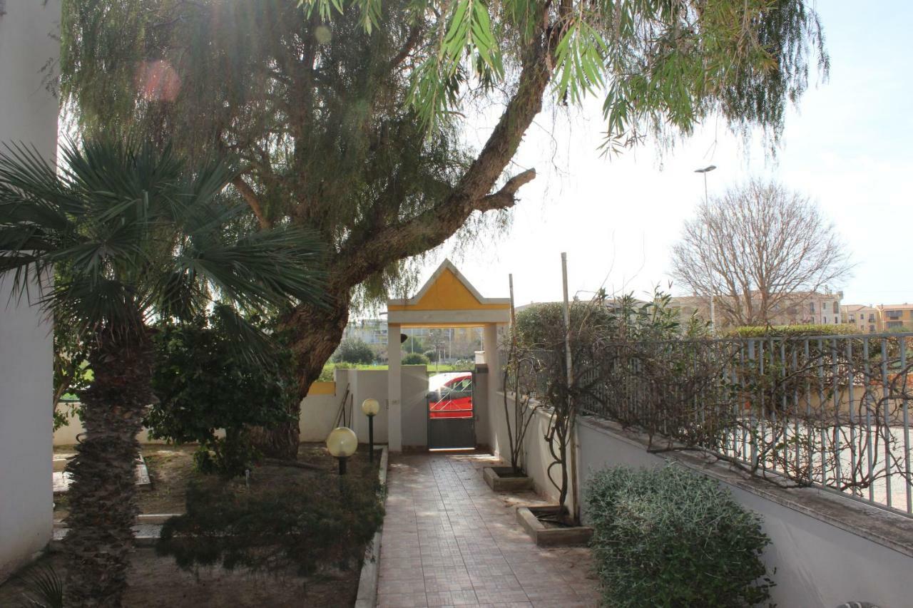 Giardini E Mare Bed and Breakfast Quartu SantʼElena Εξωτερικό φωτογραφία